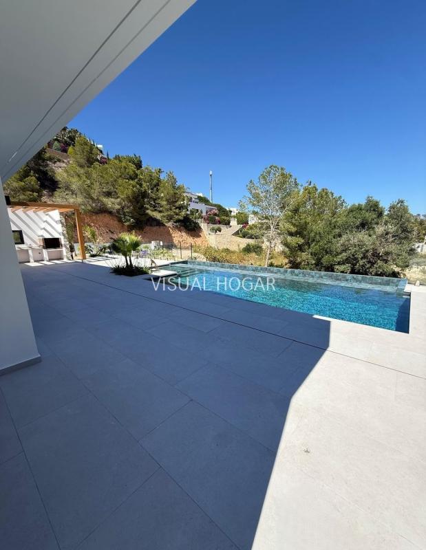 Properties for sale and rent in Spain photo 5