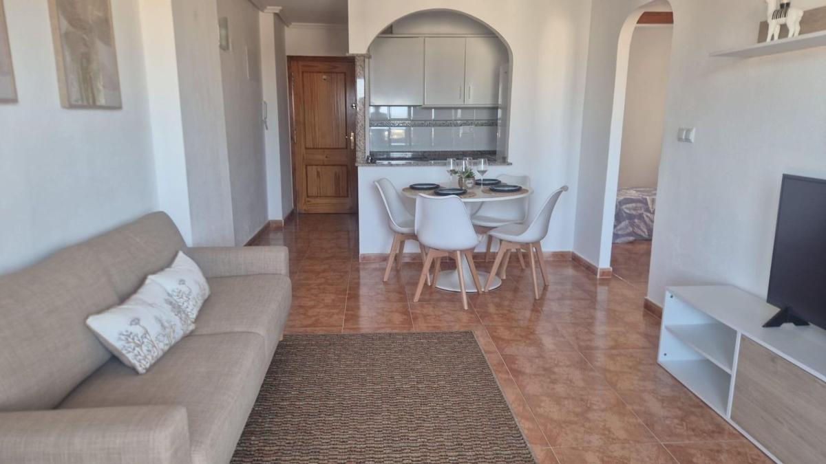 Venta de piso en Piso en Calle Joven Pura, 138, Nueva Torrevieja, Torrevieja, Torrevieja
photo 4