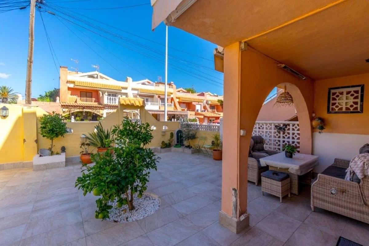 Venta de piso en Piso en Calle Gabriela Mistral, 24, Zona los Frutales, Torrevieja, Torrevieja
photo 5