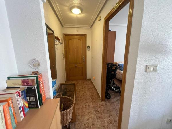 Venta de piso en Piso en Avenida Diego Ramírez Pastor, 160, Antonio Machado, Torrevieja, Torrevieja
 photo 4