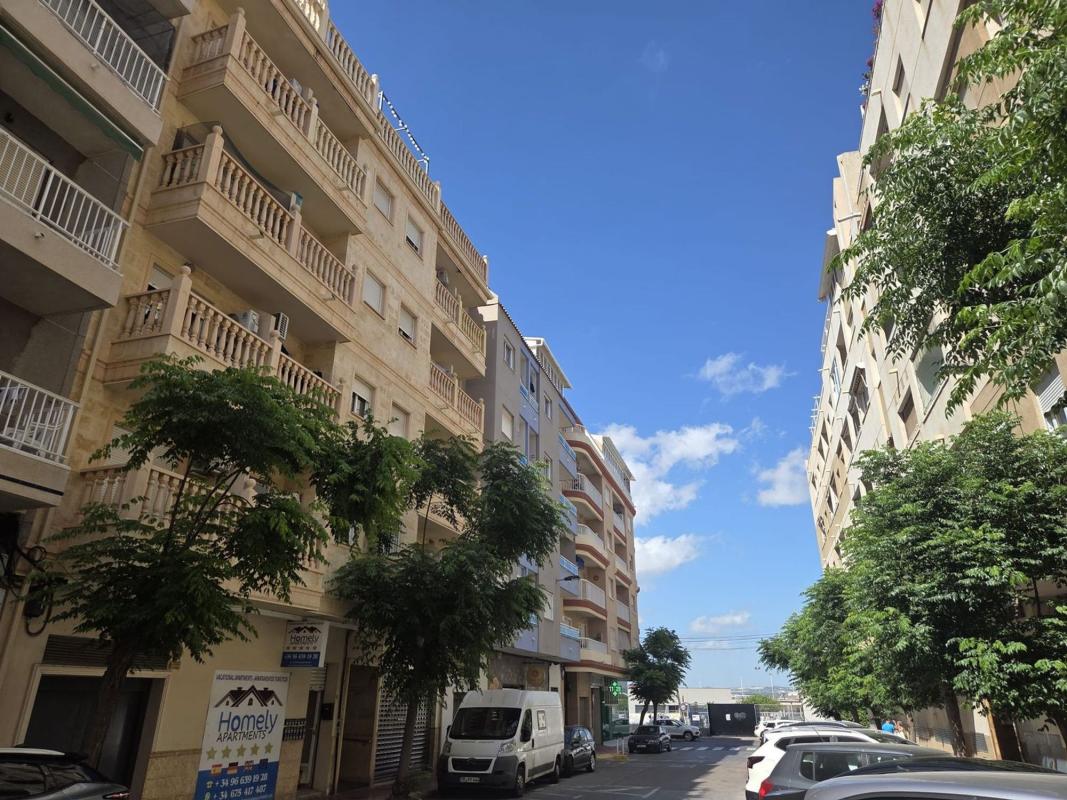 Penthouse sale in Ático en Calle San Luis, 4, Parque de las Naciones, Torrevieja, Torrevieja photo 2