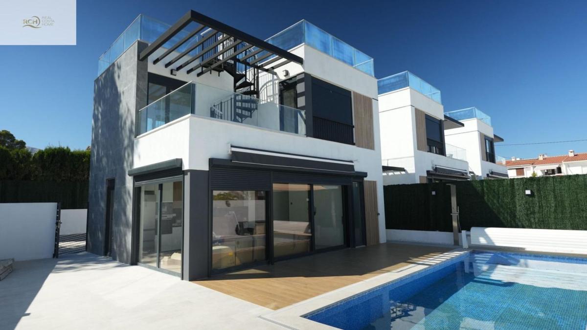 Properties for sale and rent in Spain photo 3