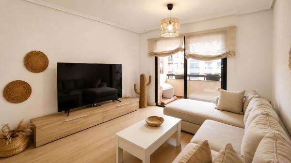 Sale of flat in Piso en Garbinet - Parque de las Avenidas, Alicante / Alacant, Alicante
 photo 2