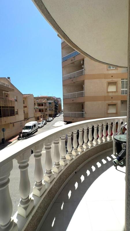 Sprzedaż mieszkania w Piso en El Acequión, Torrevieja, Torrevieja
photo 1