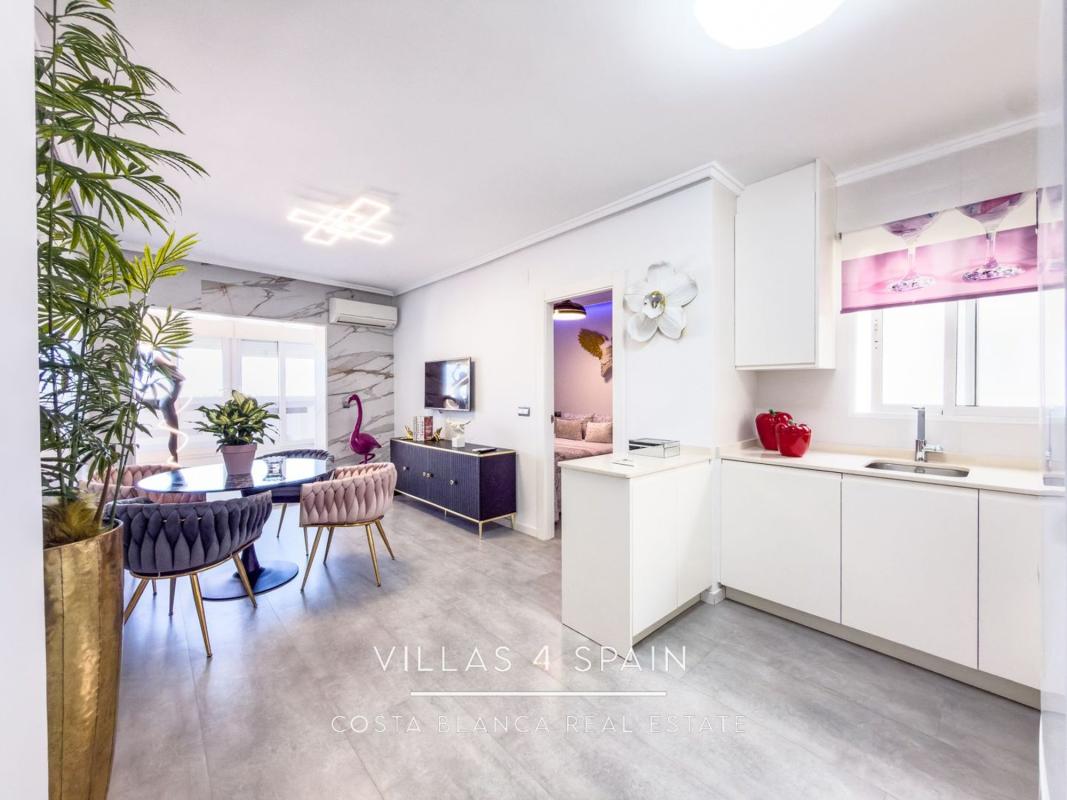 Penthouse sale in Ático en Calle la Barraca, Avenida Habaneras - Curva de Palangre, Torrevieja, Torrevieja photo 1