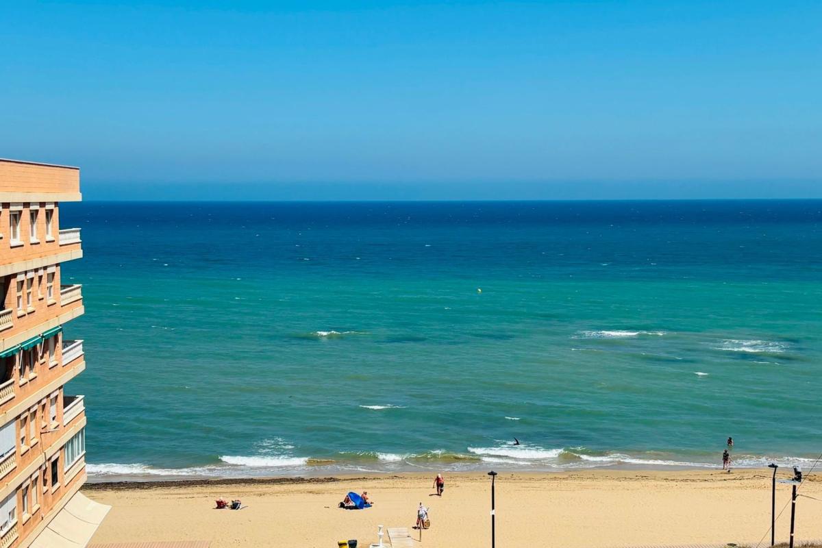 Venta de piso en Piso en Gaspar Perrelló, Torrevieja, Torrevieja
photo 3