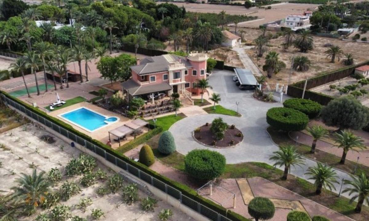 Properties for sale and rent in Spain photo 1