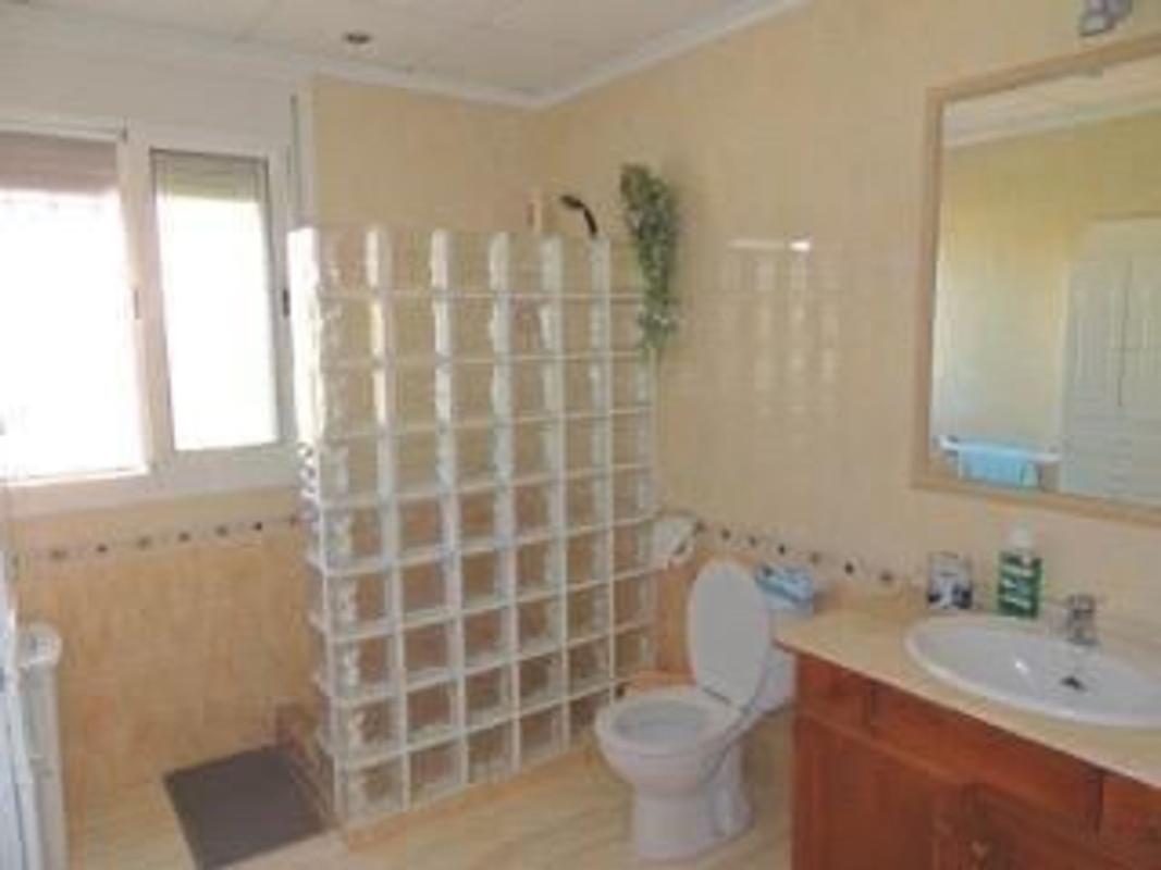 Properties for sale and rent in Spain photo 3