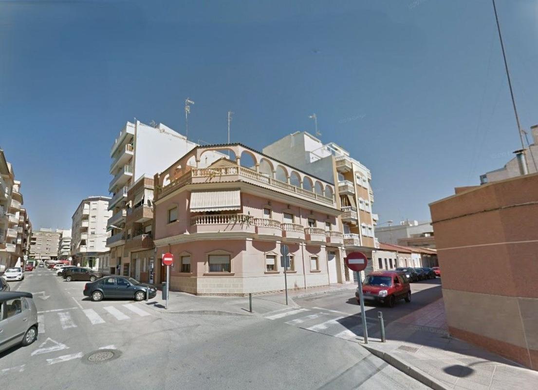 Properties for sale and rent in Spain photo 1