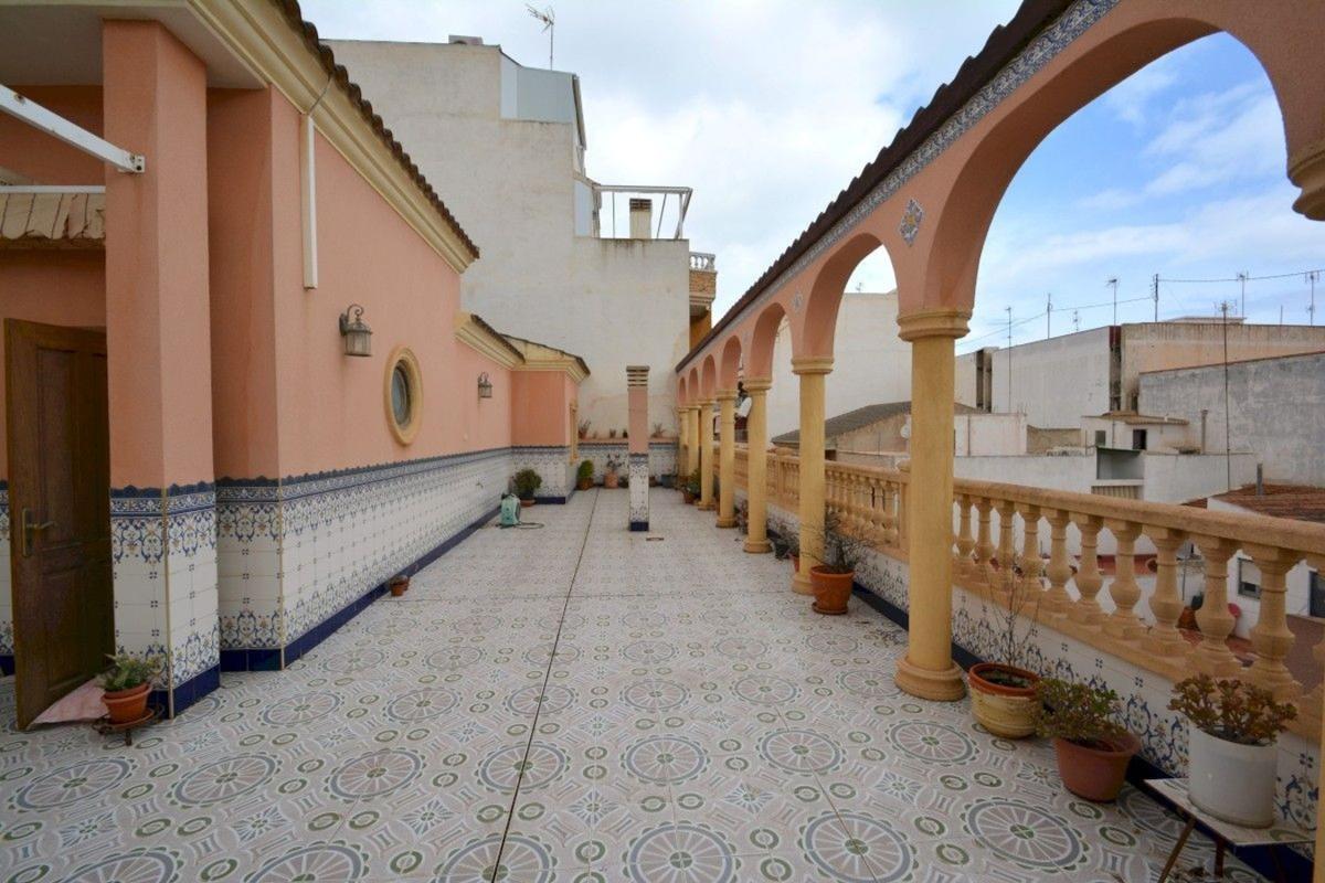 Properties for sale and rent in Spain photo 4