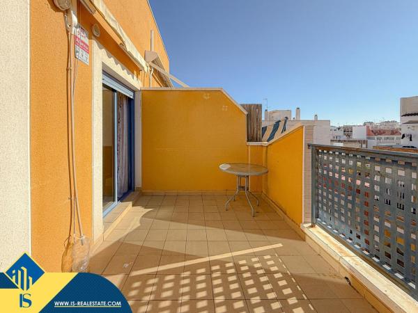 Penthouse for sale at Ático en Calle la Paz, Centro - Muelle Pesquero, Torrevieja, Torrevieja thumbnail 1