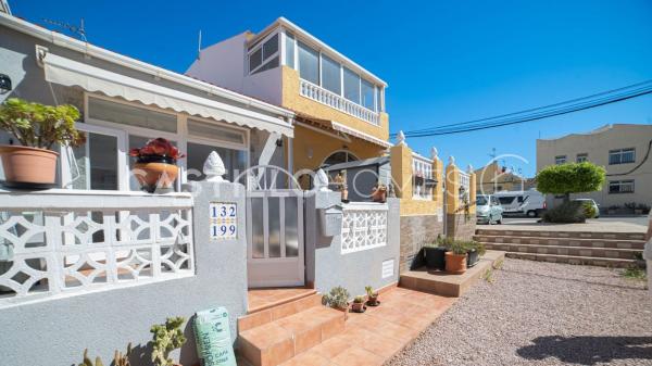 Chalet adosado en Calle la liszta, 199, La Siesta - El Salado - Torreta, Torrevieja photo 1