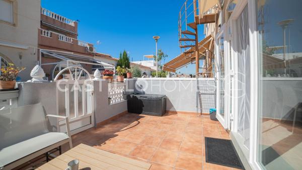 Chalet adosado en Calle la liszta, 199, La Siesta - El Salado - Torreta, Torrevieja photo 3