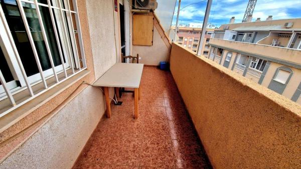 Venta de piso en Piso en Calle Santander, Parque de las Naciones, Torrevieja, Torrevieja
thumbnail 3
