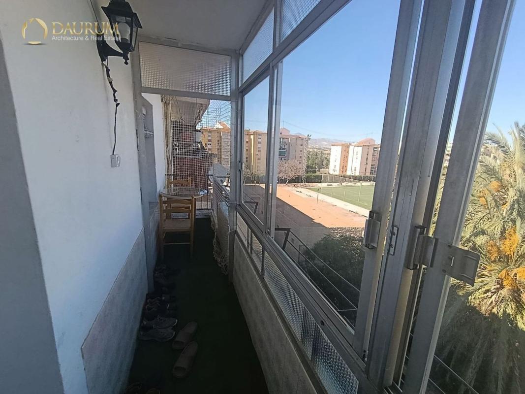 Sale of apartment in Piso en Calle Matemático Romero, Virgen del Remedio - Parque lo Morant, Alicante / Alacant, Alicante
photo 2