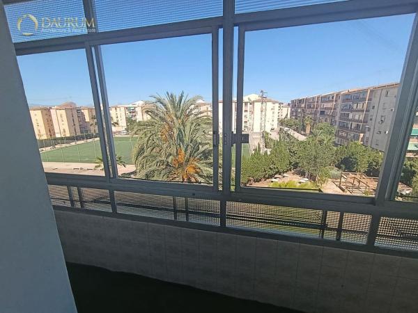 Sale of flat in Piso en Calle Matemático Romero, Virgen del Remedio - Parque lo Morant, Alicante / Alacant, Alicante
 photo 4
