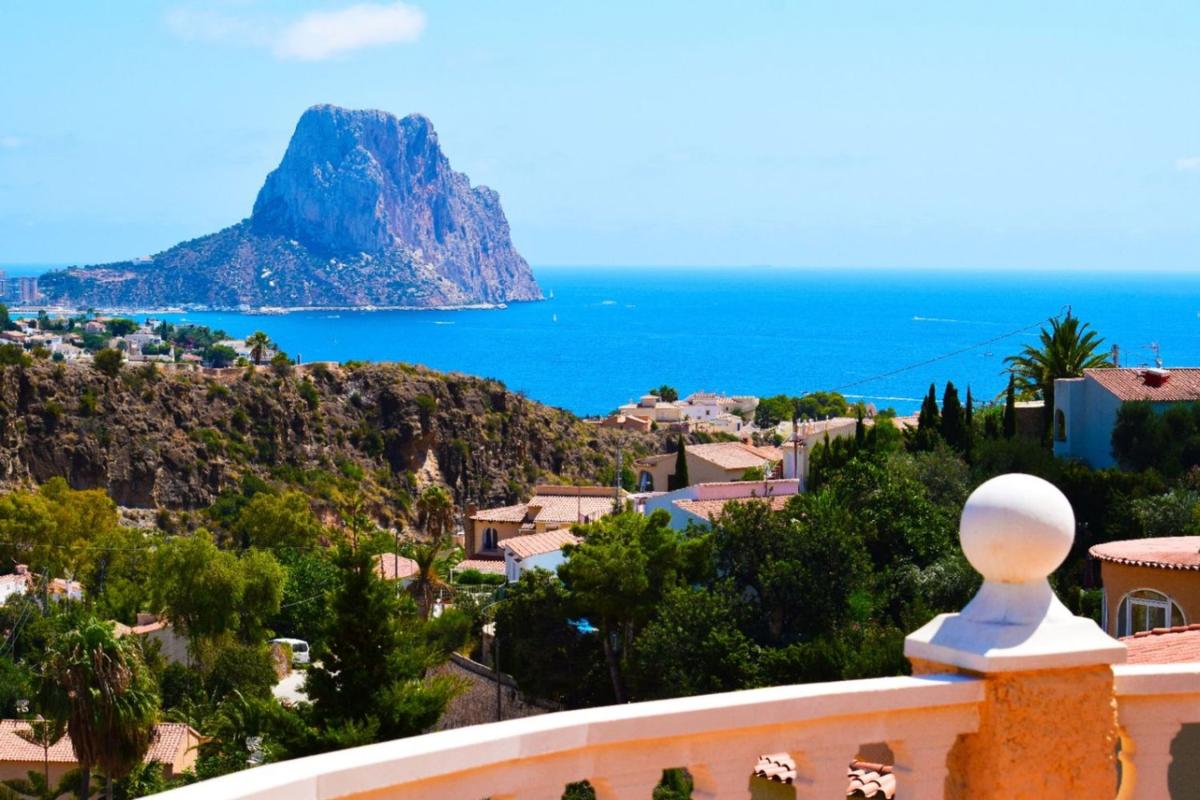 Properties for sale and rent in Spain photo 2