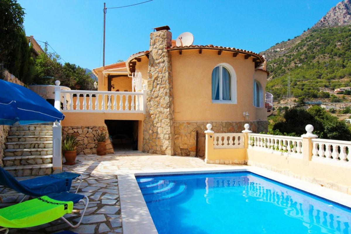 Properties for sale and rent in Spain photo 3