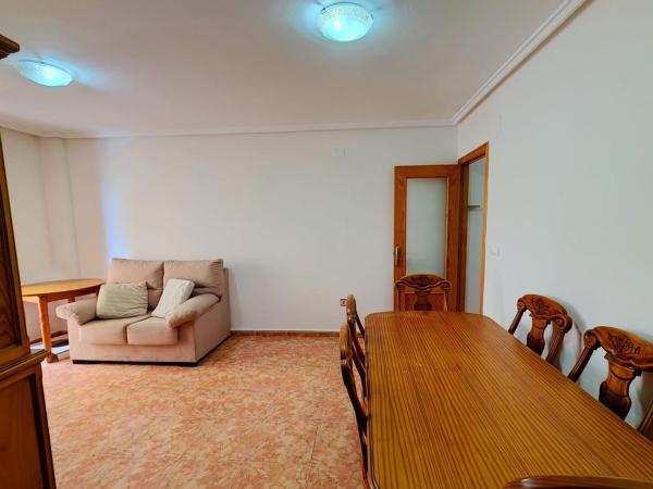 Venta de piso en Piso en Calle Patricio Zammit, 50, Antonio Machado, Torrevieja, Torrevieja
 photo 2