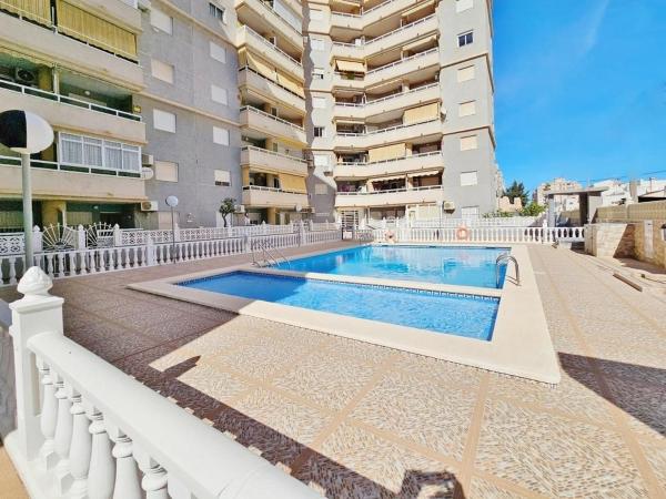 Продажа квартиры на Piso en Calle Joven Pura, Nueva Torrevieja, Torrevieja, Торревьеха
 photo 1