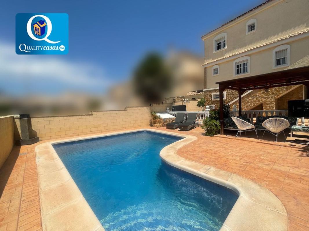 Properties for sale and rent in Spain photo 1