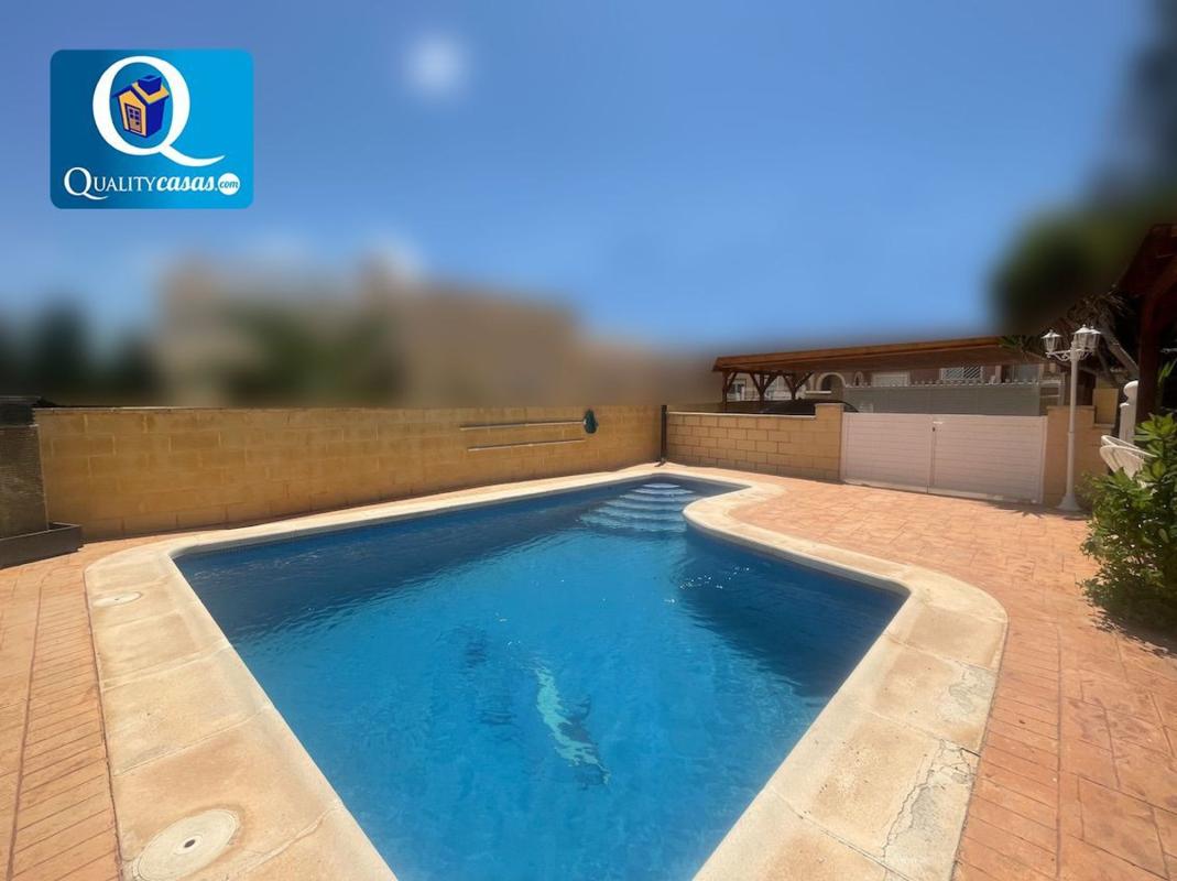 Properties for sale and rent in Spain photo 2
