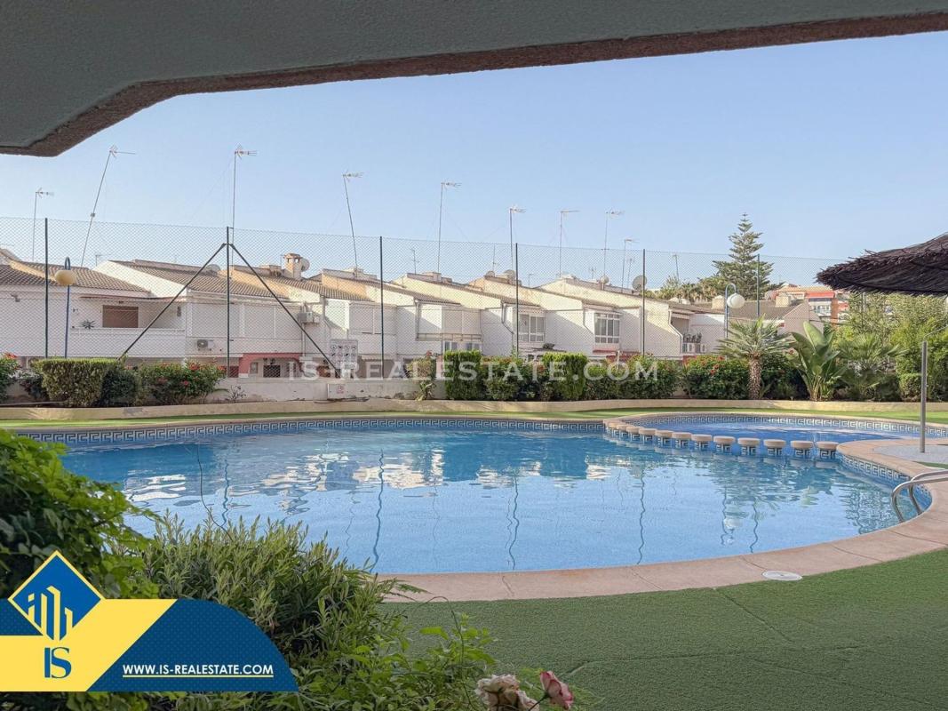 Sprzedaż mieszkania w Piso en El Acequión, Torrevieja, Torrevieja
photo 1