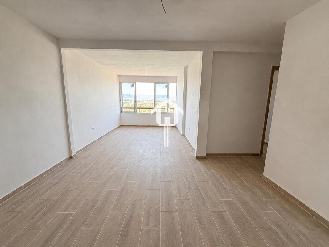 Sale of apartment in Piso en Calle Pintor Pedro Camacho, Ciudad Elegida, Alicante / Alacant, Alicante
photo 2