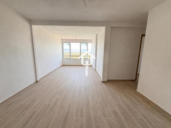 Sale of flat in Piso en Calle Pintor Pedro Camacho, Ciudad Elegida, Alicante / Alacant, Alicante
 photo 2
