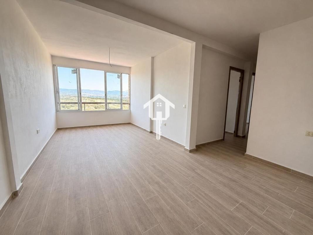 Sale of apartment in Piso en Calle Pintor Pedro Camacho, Ciudad Elegida, Alicante / Alacant, Alicante
photo 3