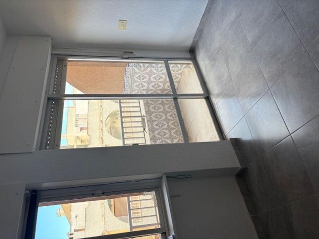 Продажа квартиры на Piso en Calle San Antonio, 3, Gaspar Perrelló, Torrevieja, Торревьеха
 photo 4