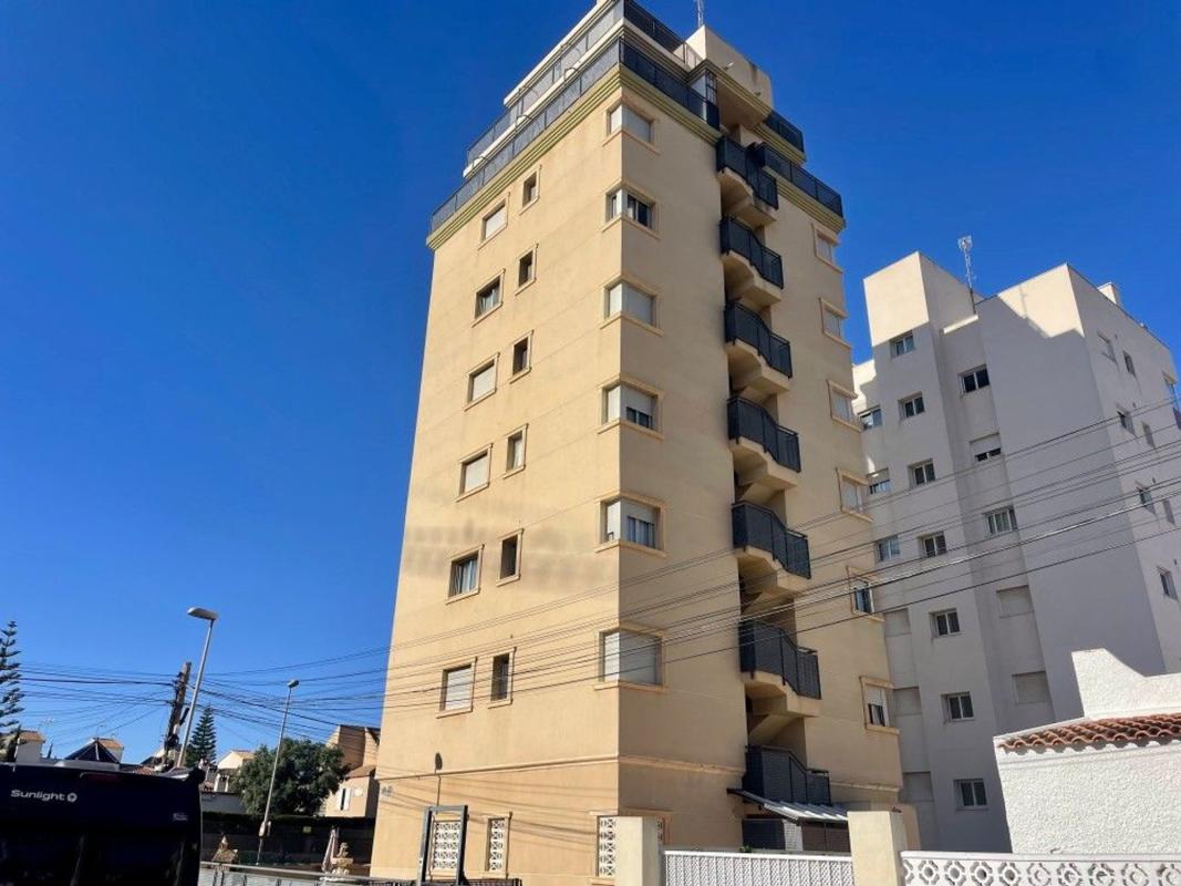 Venta de piso en Piso en Calle Matilde Peñaranda, Nueva Torrevieja, Torrevieja, Torrevieja
photo 1
