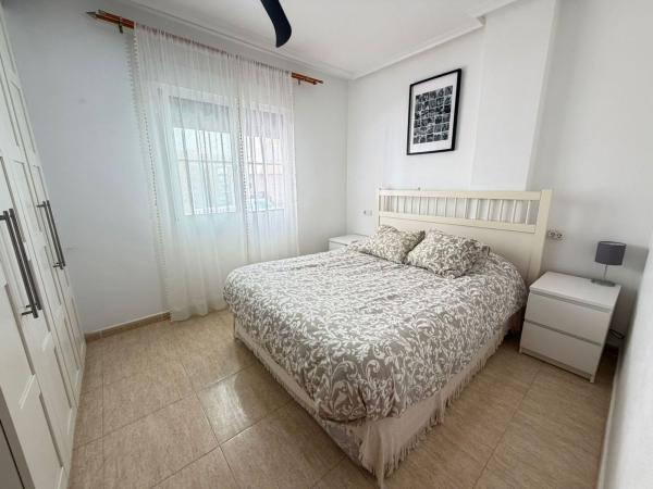 Продажа квартиры на Piso en Calle Antonio Gil, Gaspar Perrelló, Torrevieja, Торревьеха
thumbnail 2