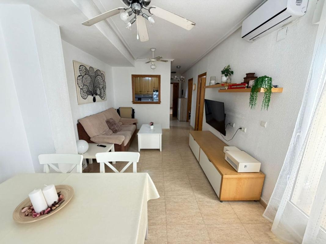Venta de piso en Piso en Calle Antonio Gil, Gaspar Perrelló, Torrevieja, Torrevieja
photo 3