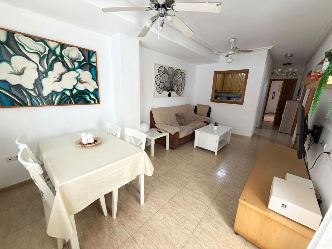 Venta de piso en Piso en Calle Antonio Gil, Gaspar Perrelló, Torrevieja, Torrevieja
photo 5