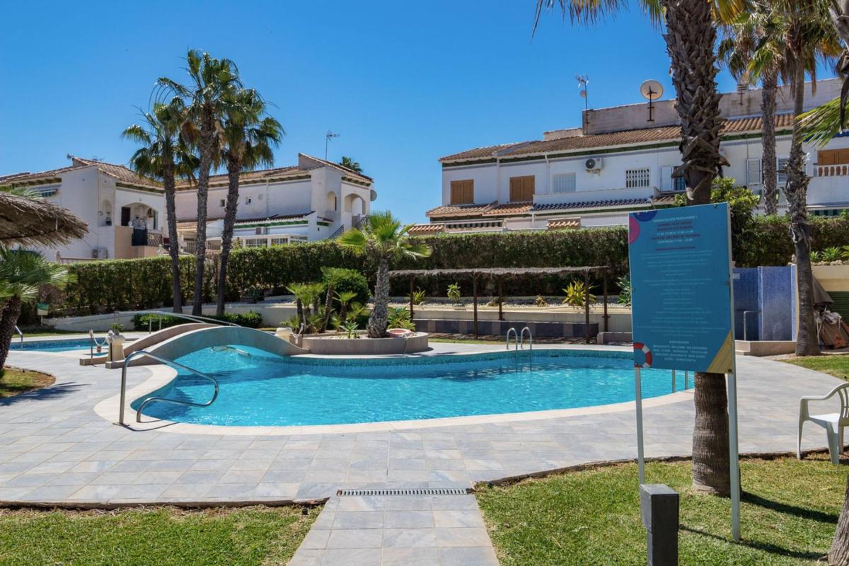 Sprzedaż poddasza w Ático en Cañada del Molino, Torrevieja, Torrevieja photo 1