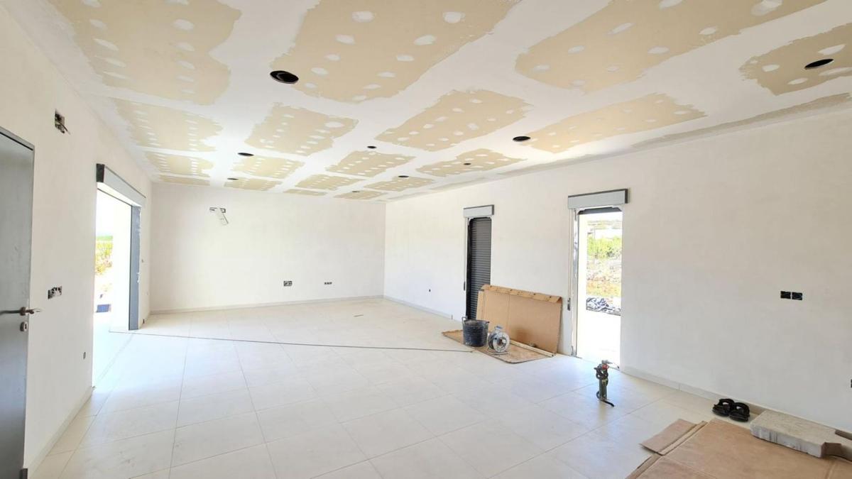 Properties for sale and rent in Spain photo 3