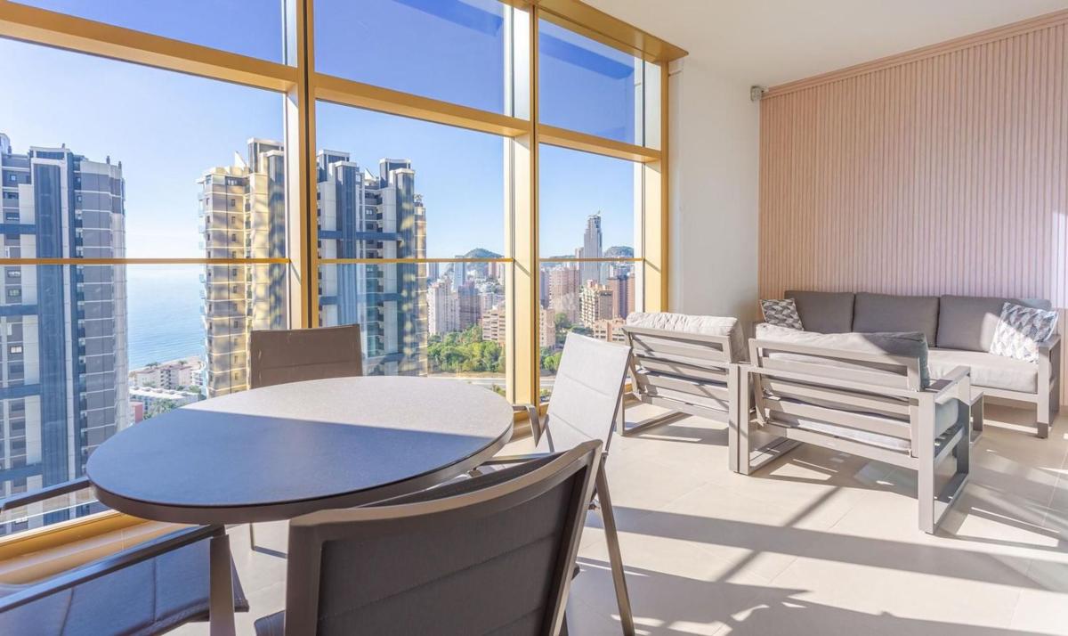 Venta de piso en Piso en Partida Murtal, Playa de Poniente, Benidorm, Benidorm
photo 2