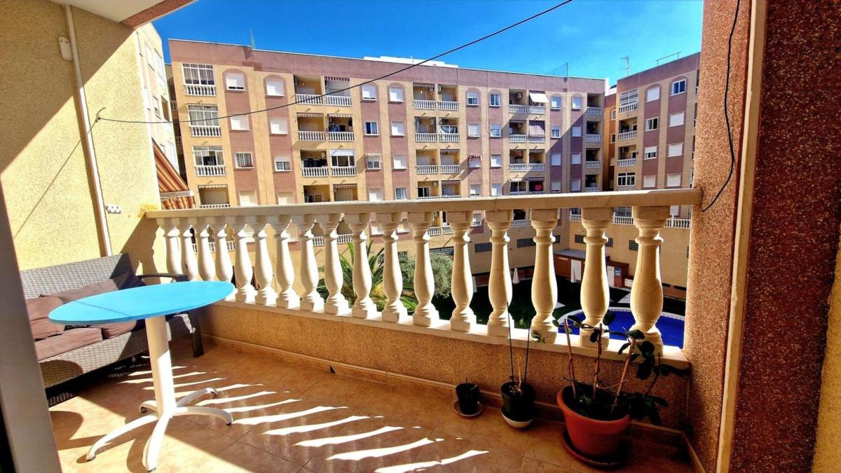 Sprzedaż mieszkania w Piso en Calle Jose Hurtado Romero el Felisia, Parque de las Naciones, Torrevieja, Torrevieja
 photo 3