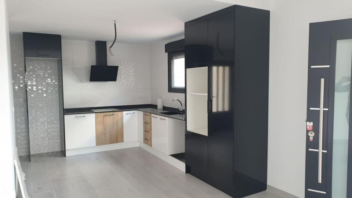 Properties for sale and rent in Spain photo 4