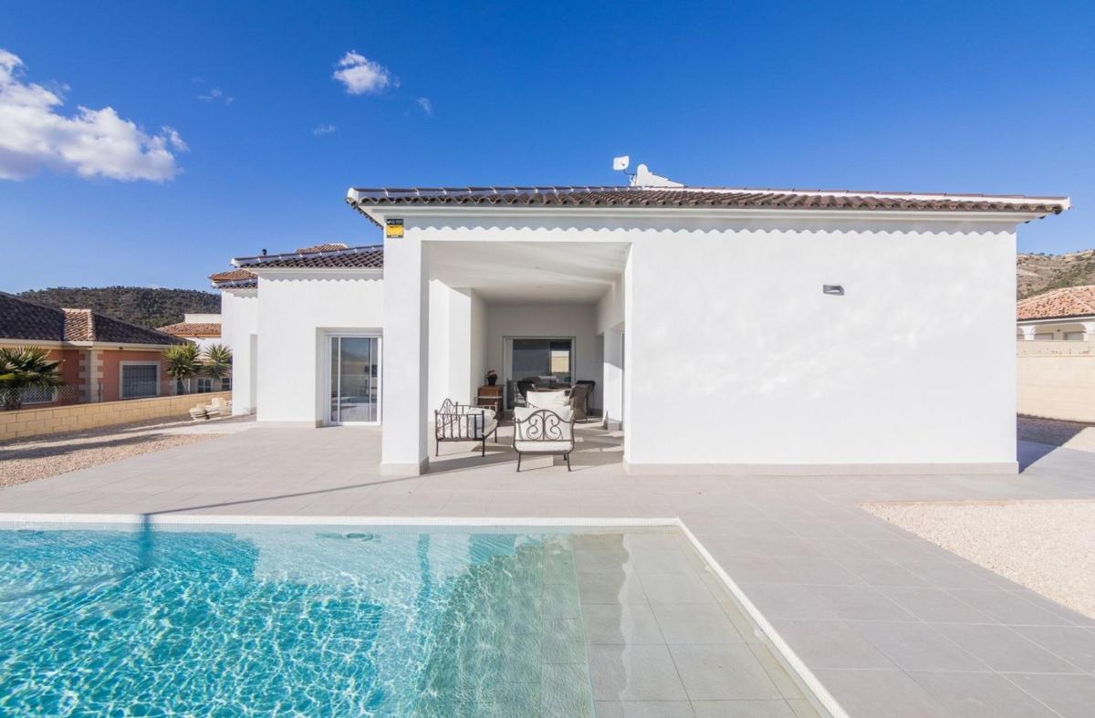 Properties for sale and rent in Spain photo 3