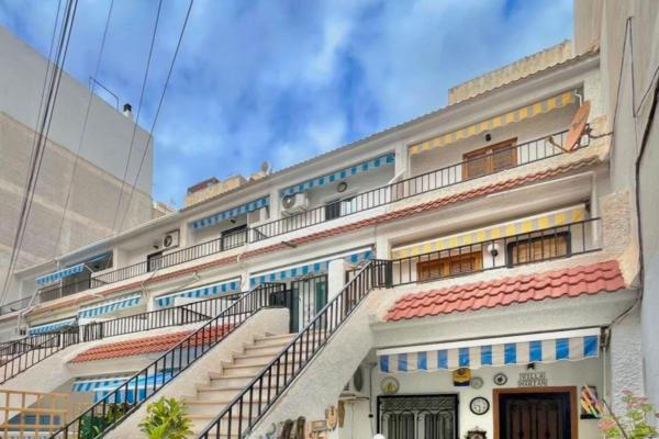 Дуплекс на продажу в Dúplex en Calle Goleta, 33, Avenida Habaneras - Curva de Palangre, Torrevieja, Торревьеха photo 1