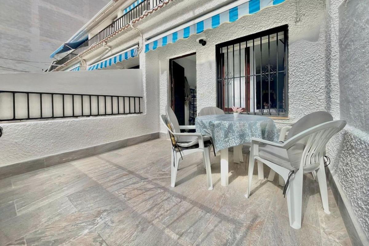 Sprzedaż duplexu w Dúplex en Calle Goleta, 33, Avenida Habaneras - Curva de Palangre, Torrevieja, Torrevieja photo 2