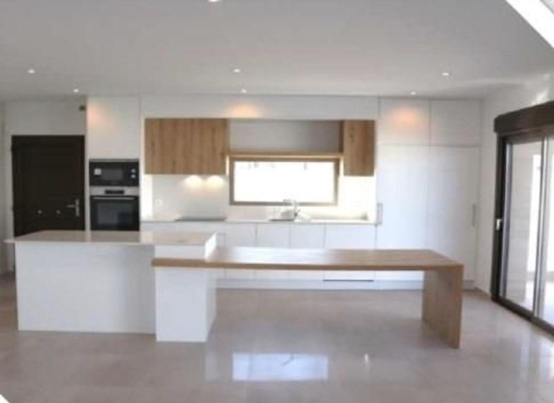 Properties for sale and rent in Spain photo 2