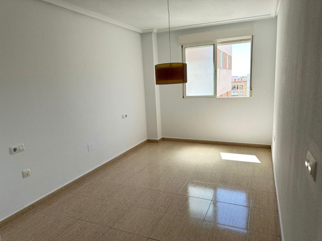 Venta de piso en Piso en El Molino, Torrevieja, Torrevieja
 photo 2