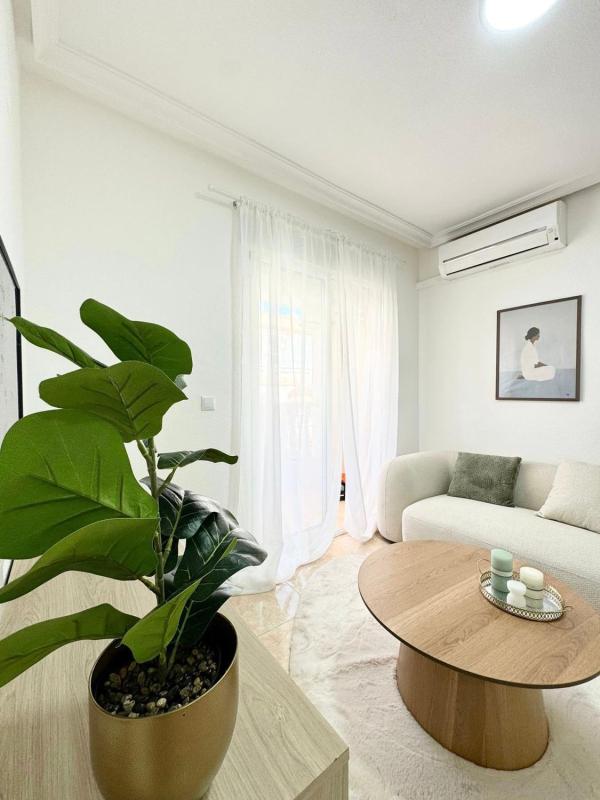 Продажа квартиры на Piso en Calle París, 4, Avenida Habaneras - Curva de Palangre, Torrevieja, Торревьеха
photo 3