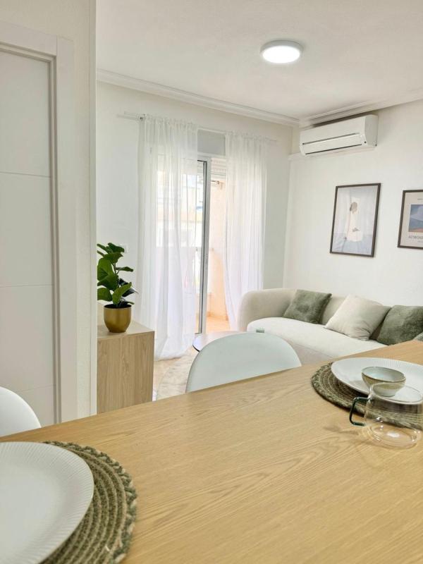 Продажа квартиры на Piso en Calle París, 4, Avenida Habaneras - Curva de Palangre, Torrevieja, Торревьеха
photo 5