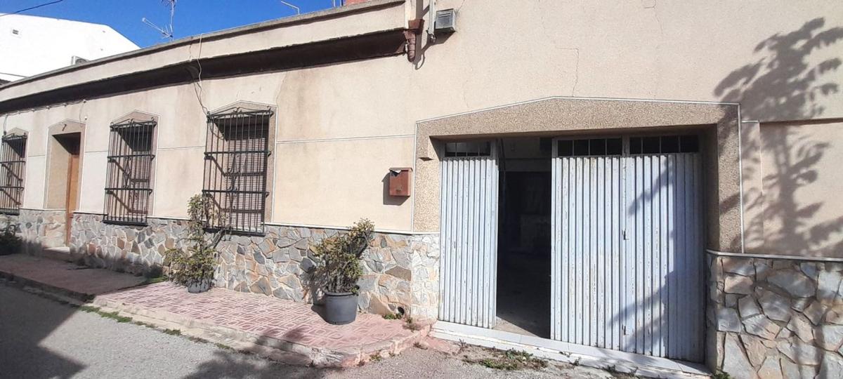 Properties for sale and rent in Spain photo 1