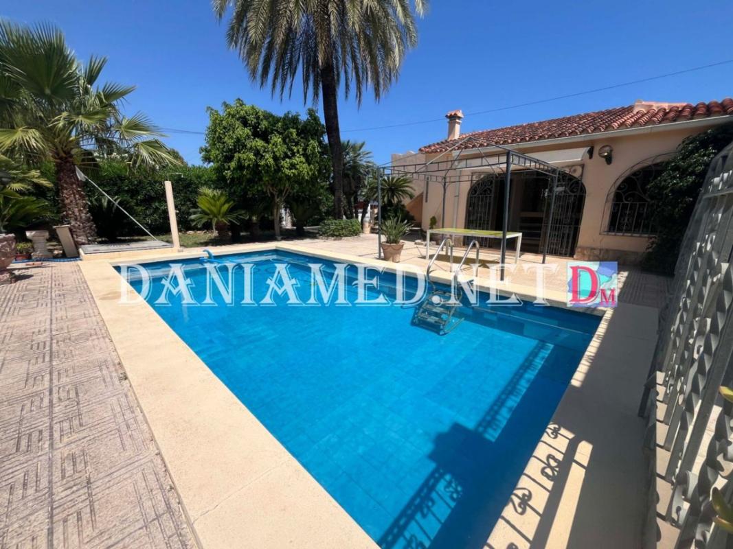 Sale of independent chalet in Casa o chalet en Els Poblets, Els Poblets
photo 3
