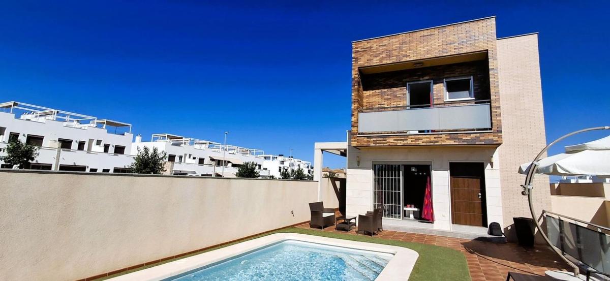 Properties for sale and rent in Spain photo 1
